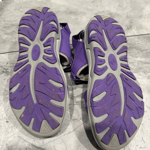 Dream Pairs Kids Purple Sandals Size 5 - Picture 6 of 6